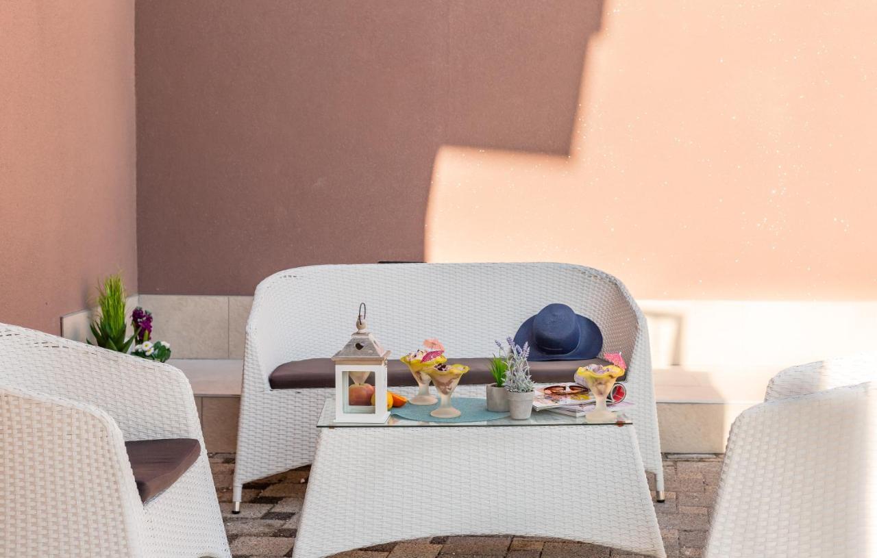 Apartamento Ferdo 2 Makarska Exterior foto